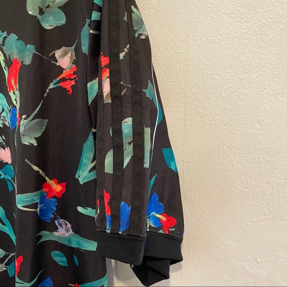 Adidas floral all over print dress tee - Picture 5 of 6